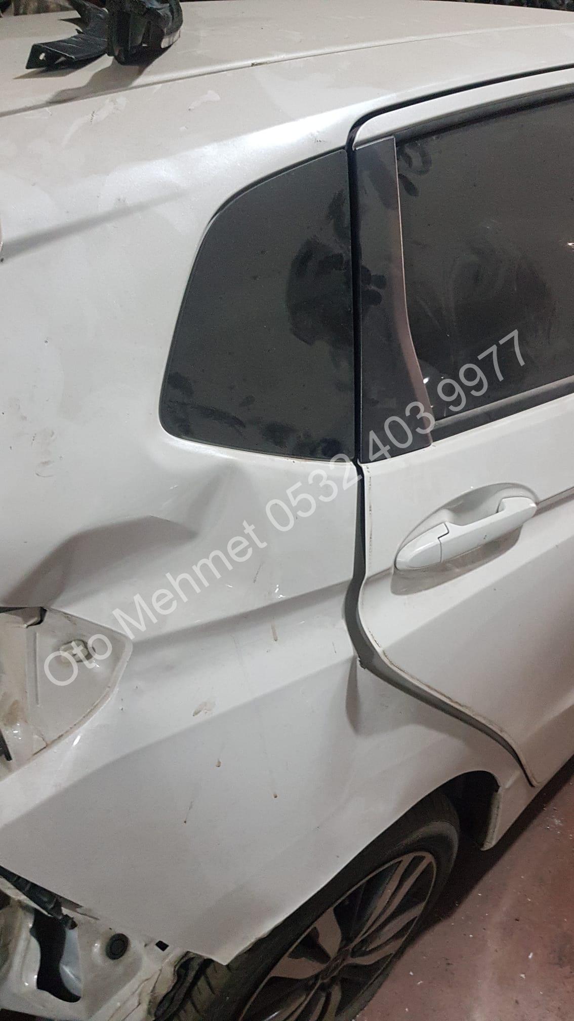 Honda Jazz Çıkma 2015 - 2020 Sağ Arka Kelebek Camı Honda Jazz Çıkma 2015 - 2020 Sağ Arka Kelebek Camı